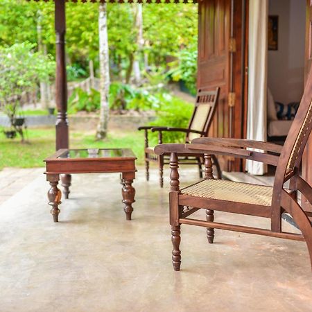 Araliya Gardens Hotel ฮิกคาดูวา ภายนอก รูปภาพ