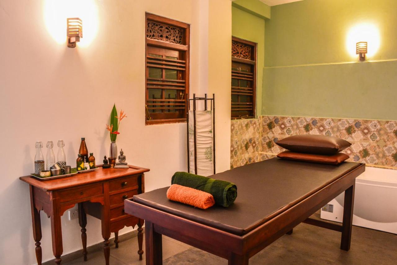 Araliya Gardens Hotel ฮิกคาดูวา ภายนอก รูปภาพ