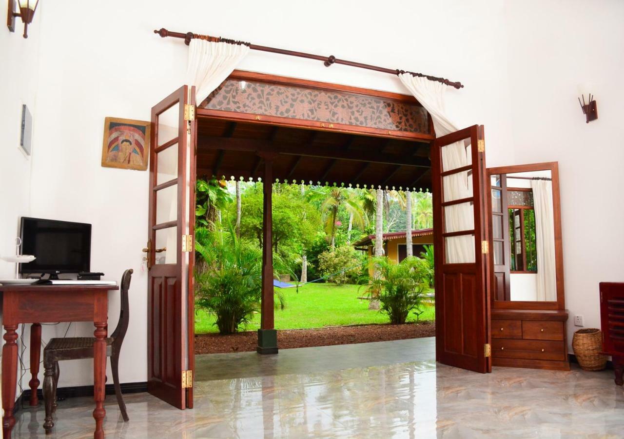 Araliya Gardens Hotel ฮิกคาดูวา ภายนอก รูปภาพ