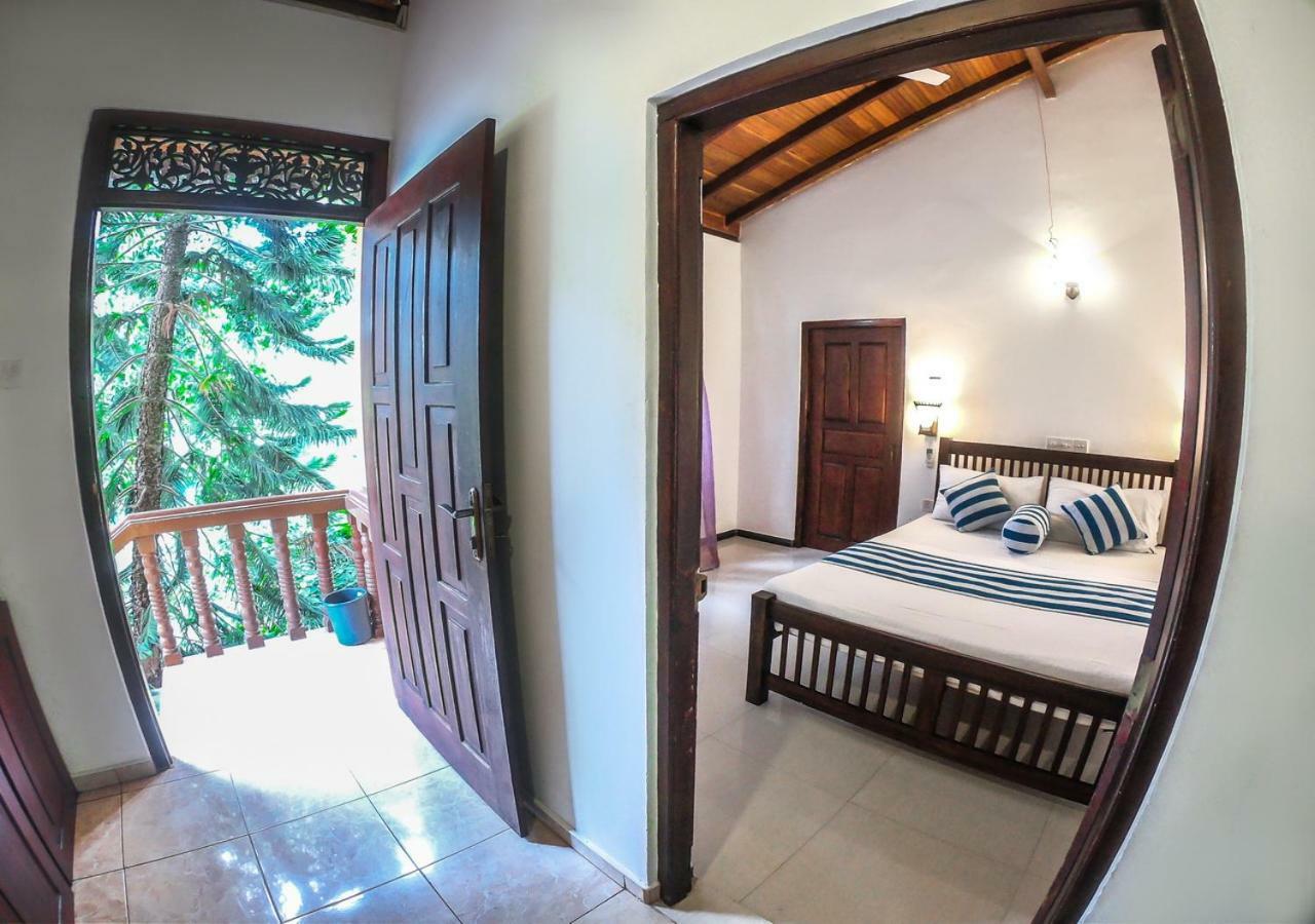 Araliya Gardens Hotel ฮิกคาดูวา ภายนอก รูปภาพ
