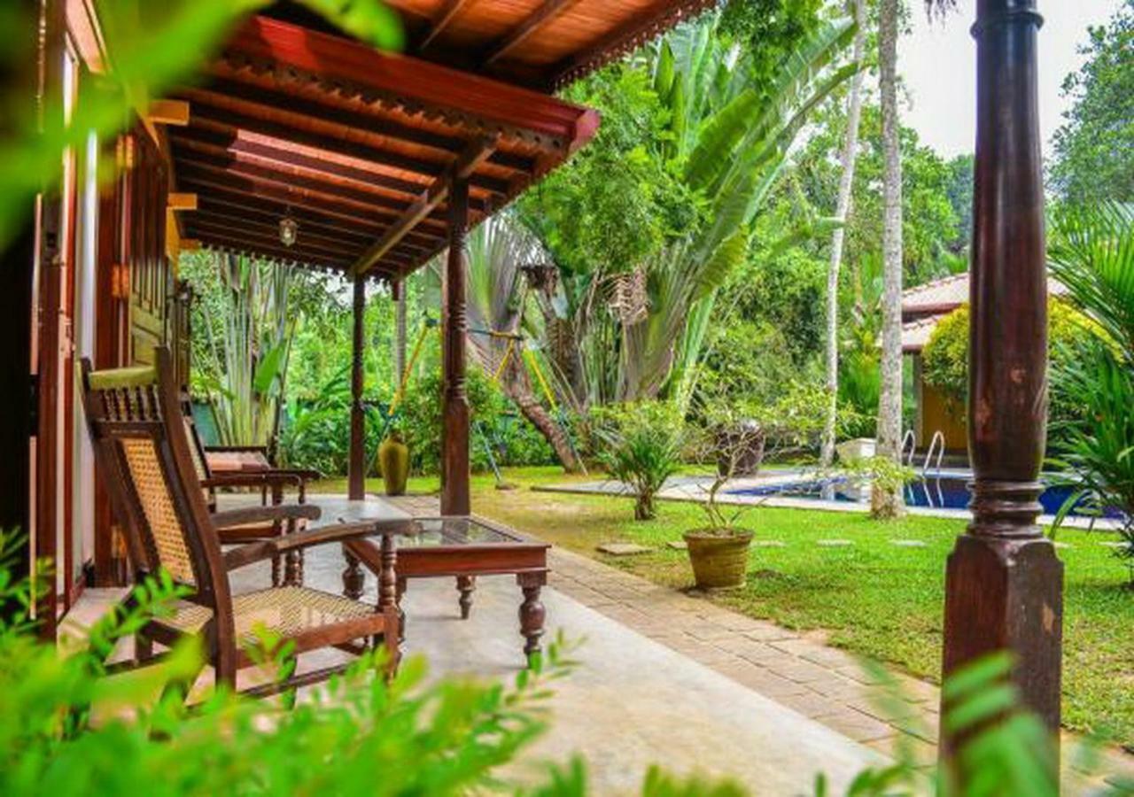 Araliya Gardens Hotel ฮิกคาดูวา ภายนอก รูปภาพ