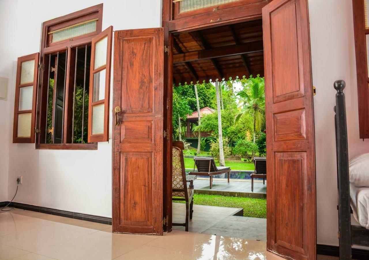 Araliya Gardens Hotel ฮิกคาดูวา ภายนอก รูปภาพ